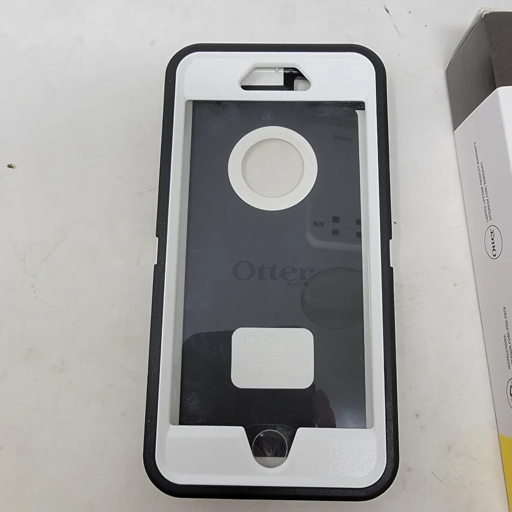 Otterbox Defender Iphone 6/6s Black White Phone Case